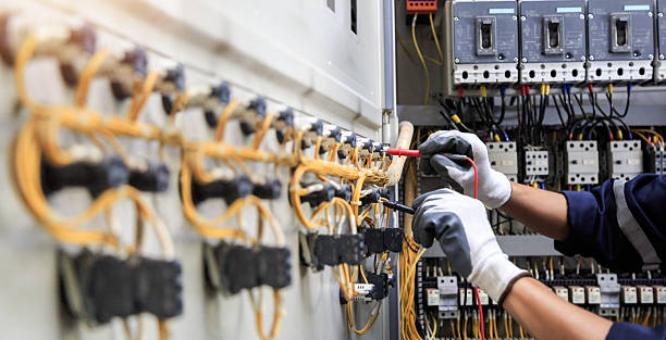 Professional Electrician technician working in Everett, PA